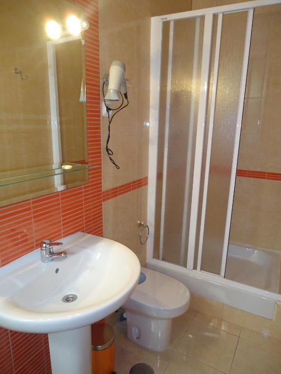 Hotel Aviz Figueira da Foz Rum bild