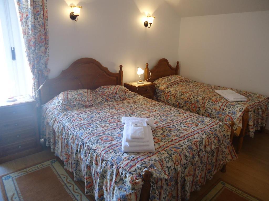 Hotel Aviz Figueira da Foz Rum bild